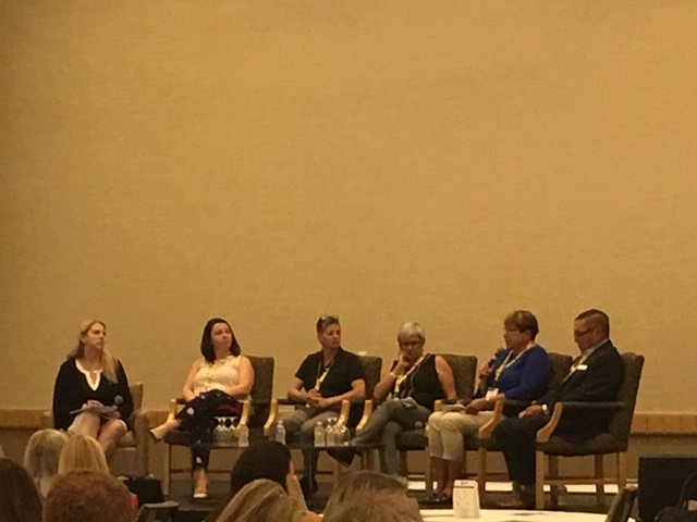 HIEC_appsearch's tweet photo. https://t.co/pQ42agULRS champions on the @CAF_FCA #SWiT2019 panel last night! Joni Jean and Brenda Gilmour @ConestogaC, Shaun Barr @AlgonquinColleg and @OCDSB educator. #SkilledTrades #WomeninTrades https://t.co/zVLJKXUpOg