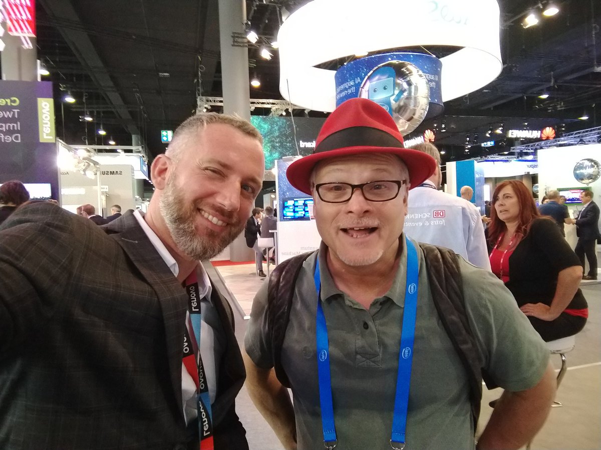 At #LenovoAtISC2019 with mister <a href="/insideHPC/">insideHPC.com</a> ❤️