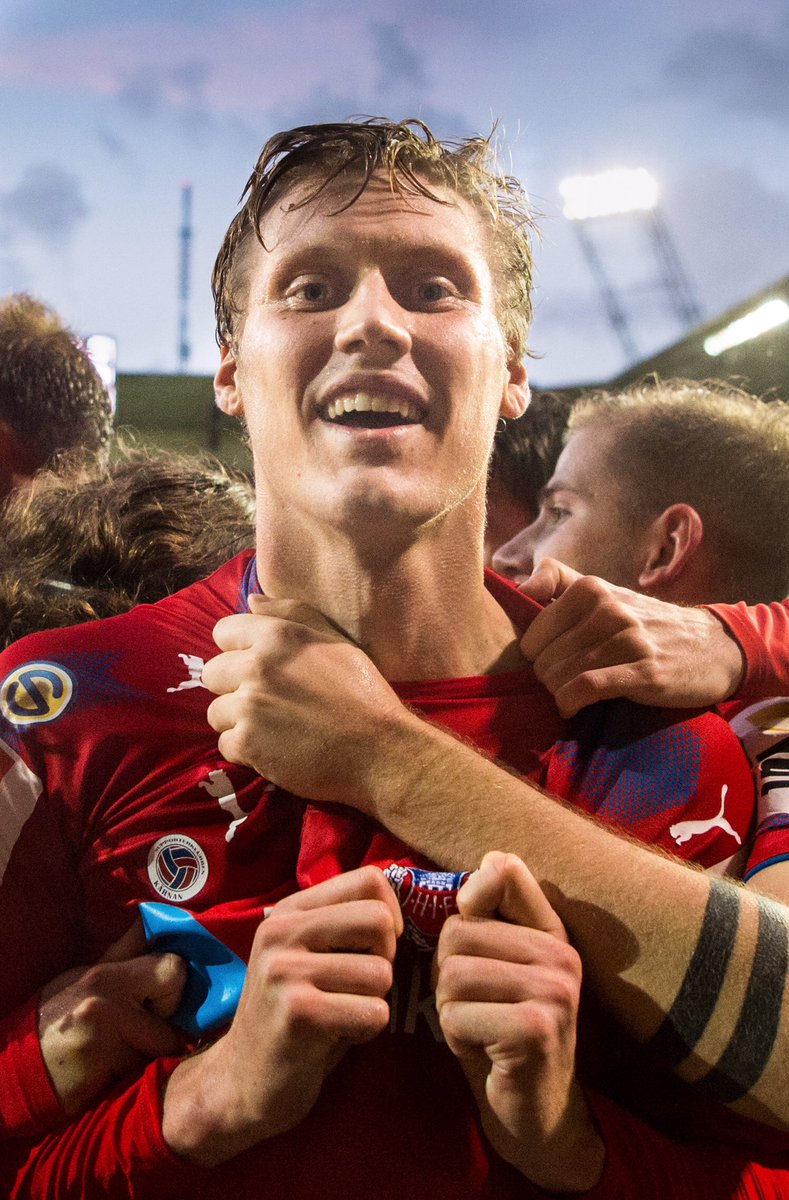 Tack till alla för stödet genom dessa ett och halvt år. Jag är stolt över att ha varit en del av det här laget. Jag önskar er alla lycka till och jag kommer alltid att vara HIF-are ❤️💙🙌 #diröe