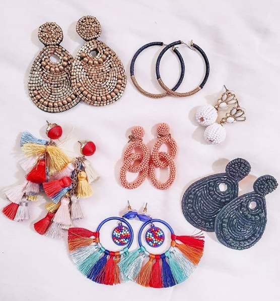 TangerOutlets's tweet photo. Pick up summertime jewels at @jcrewfactory @brfactorystore #ExpressFactoryOutlet and more! https://t.co/EmsKNwDV2u