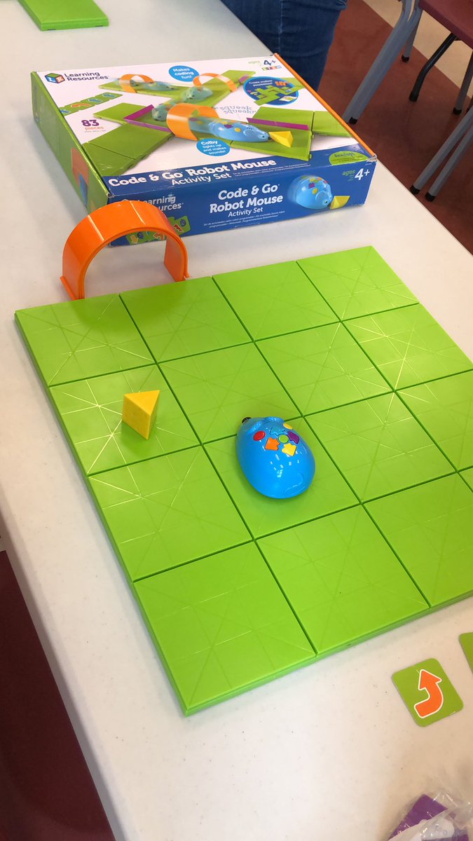 Having a blast learning and playing with robots! #ACTLC19