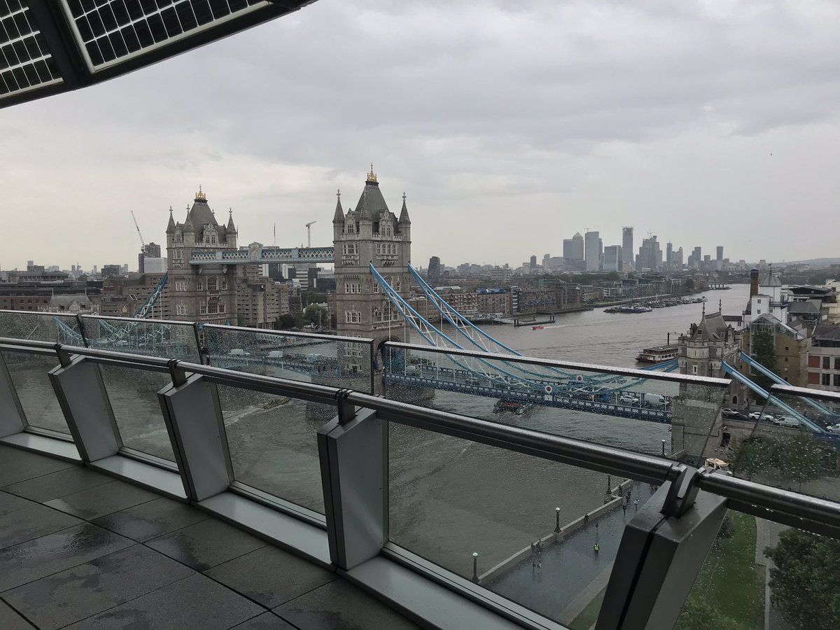 BettaCaregnato's tweet image. #viewfromawindow #viewfrommywindow #london #cityhall for @CLEVER_Cities @CLEVER_Milano with @FondaPoliMi @ComuneMI @DastuPolimi @polimi