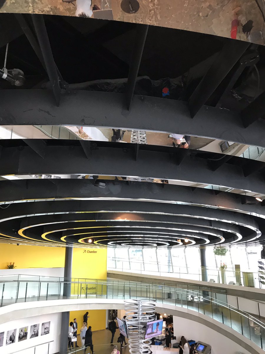 BettaCaregnato's tweet image. #viewfromawindow #viewfrommywindow #london #cityhall for @CLEVER_Cities @CLEVER_Milano with @FondaPoliMi @ComuneMI @DastuPolimi @polimi