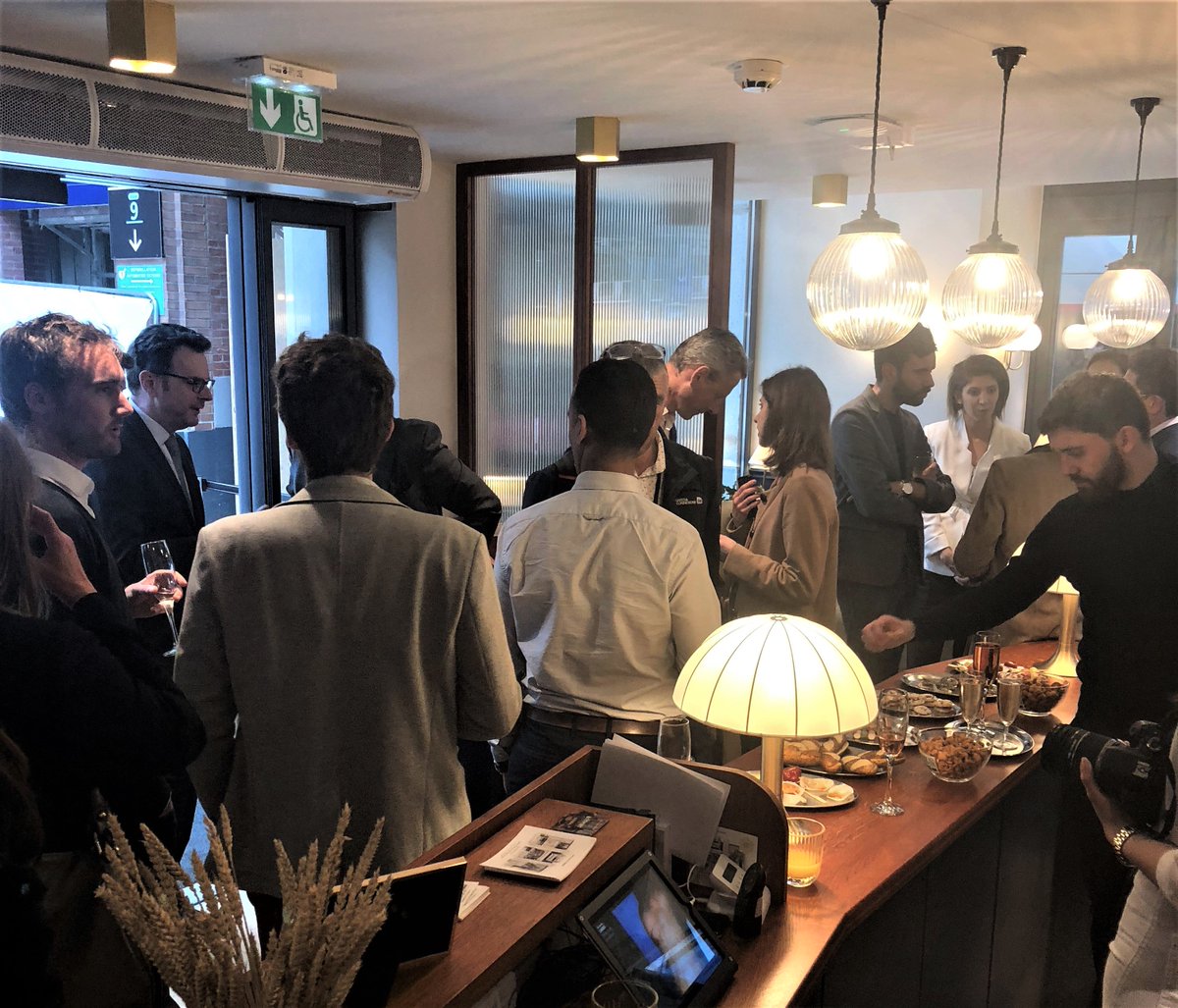 Bonport_'s tweet photo. Encore merci à toutes et à tous pour cette mémorable soirée d'inauguration de Bonport Lille ! 🚆 @FredericMotte @MedefHdF @Retail &amp; connexions, @agence gares Manche Nord @CCI_hdf @hautsdefrance #SNCF 
Bonne semaine à toutes et à tous et à très bientôt dans votre salon favori 👍😉 https://t.co/IP79ao8UCN