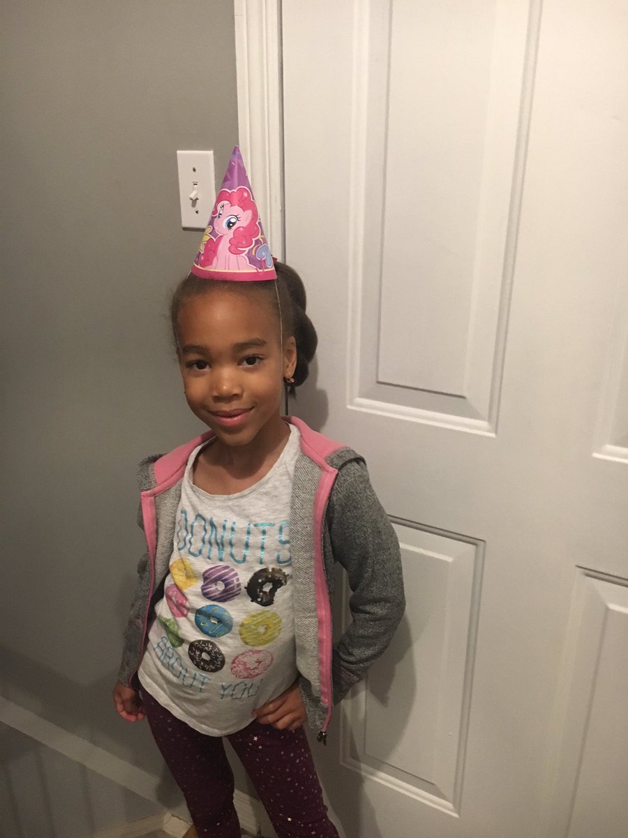 actress_ariana's tweet photo. Today is my 7th birthday and I am sooo excited as I leave for school today I know this day will be awesome 😎❤️💕💜 #madzie #ariana #arilover #actress #birthdays #partytime https://t.co/59WCyoPgRJ