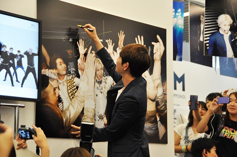 onew pics tweet media