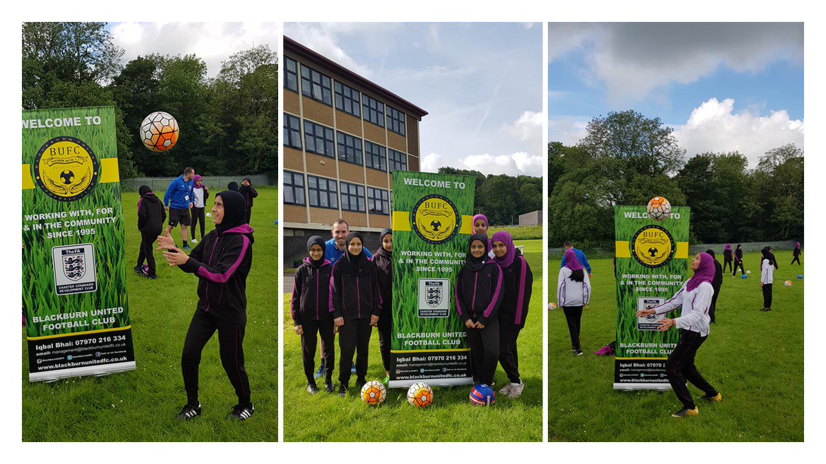TauheedulGirls's tweet photo. With the football buzz around the Women’s World Cup @TauheedulGirls welcomed Rob from @BlackburnUtdFC to coach #Football to KS3 today. #Amazing! #bbu @YouthSportTrust #BeReady #WeAreStar @Mrs_R0BB #FIFAWWC https://t.co/cjPs2oLidV