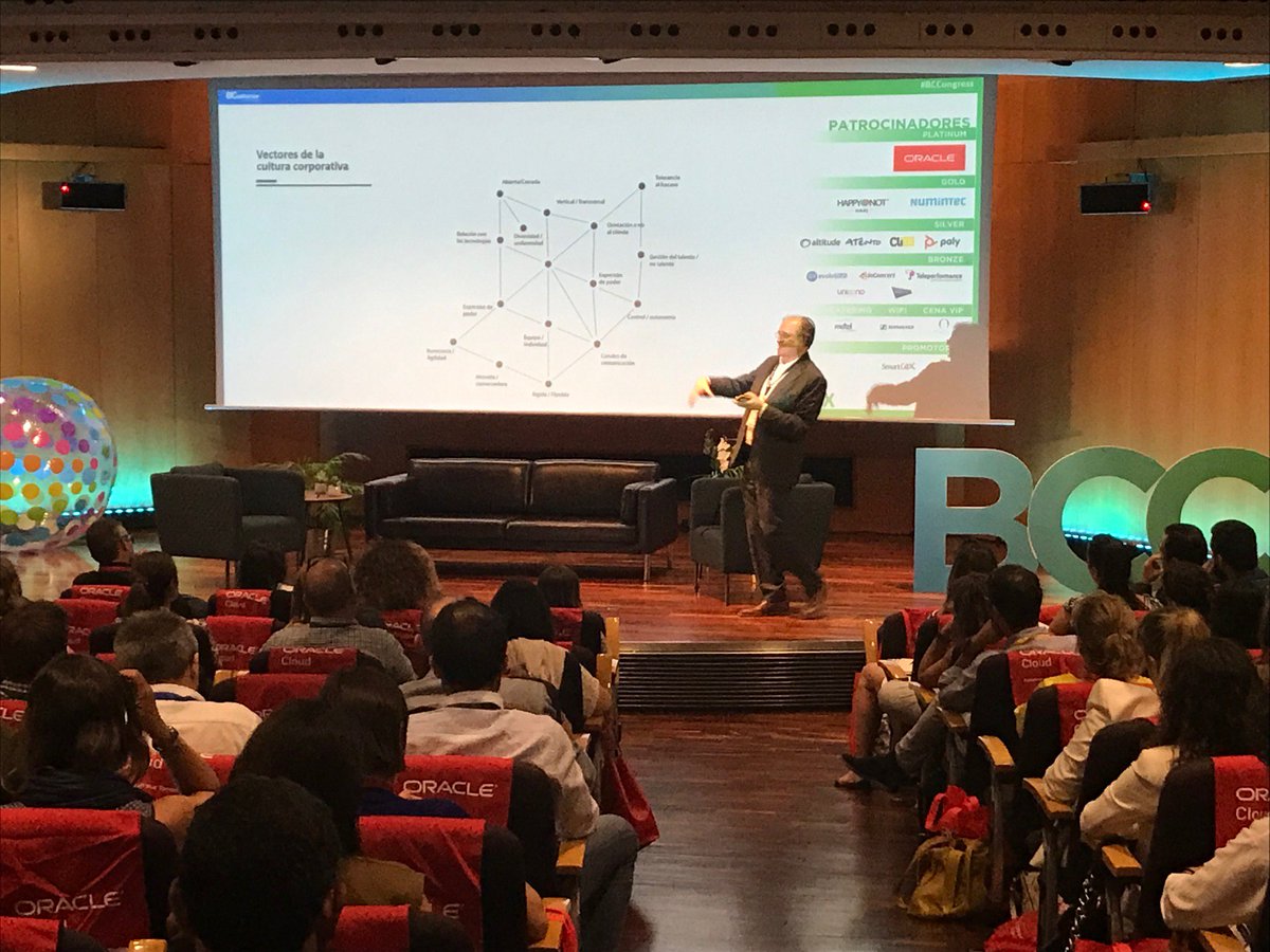 BCCongress's tweet photo. ¡Empieza nuestro track sobre #EmployeeExperience con el gran @XavierMarcet! "Los vectores del nuevo management", gestionando el talento en el futuro. @BCCongress @smartcex @contactcenteri #bcc19 #bccongress https://t.co/nIm60iSSds