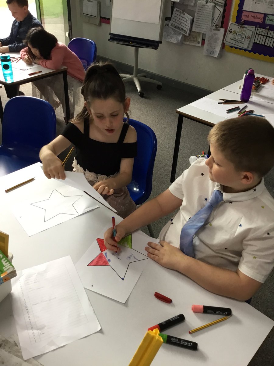 Year6LLEAVERS's tweet image. Finding out about why our classmates deserve to be on the Lime Tree boulevard! We are all stars! #kindness #friendship #gettingtoknowsomeone @limetreepa @Year4LLTPA