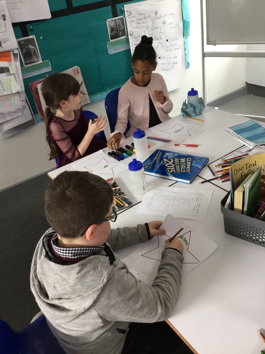 Year6LLEAVERS's tweet image. Finding out about why our classmates deserve to be on the Lime Tree boulevard! We are all stars! #kindness #friendship #gettingtoknowsomeone @limetreepa @Year4LLTPA