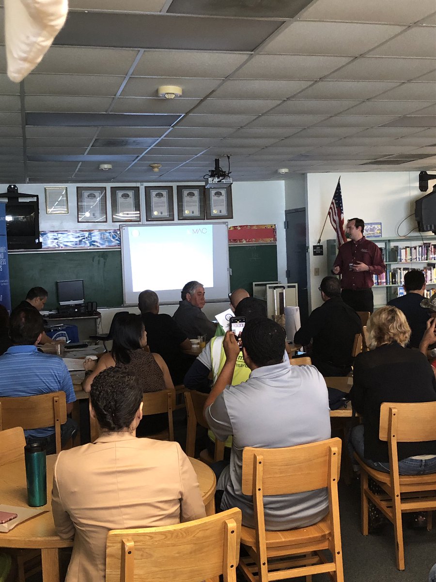 cpebamiami's tweet photo. Our Coffee &amp; Contractors Event for the @MAmilamk8 pre-bid and future M-DCPS opportunities. MAC Construction thoroughly informs the attendees on how to be a part of the #GOBprogress

#GetPrequalified #EconomicOpportunity https://t.co/7FvCVpwCr5