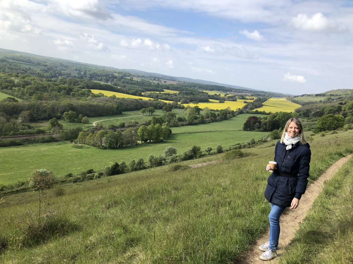 Delighted to announce that Hunt PA Services has recently been awarded the Trade Mark Surrey Hills, a new accreditation and a Mark of local provenance and quality.  The Award promotes the very best of what Surrey has to offer. 

#marketing #businesssupport #marketingassistant