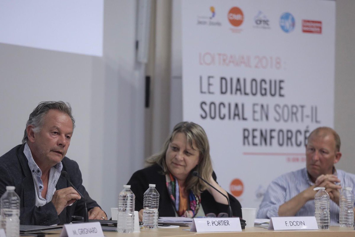 j_jaures's tweet photo. 📣 Philippe Portier, secrétaire national de la @CFDT : « le #CSE doit permettre le dialogue social du XXIe siècle en parlant des transitions écologiques et technologiques à venir »
#ColloqueDialogueSocial 

👉 https://t.co/vScNpcnQ3B https://t.co/qqC6Y5raZg