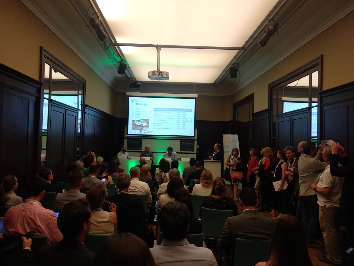 Full room at the opening of our session <a href="/euenergyweek/">European Sustainable Energy Week</a>!!
bit.ly/2PRu0hd