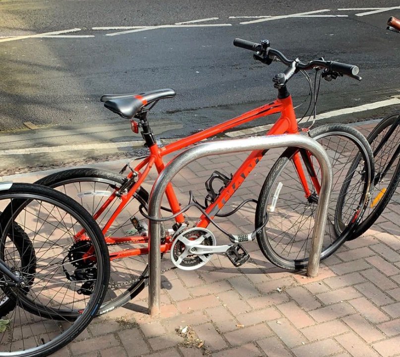Cloud9MusicTeam's tweet photo. @StolenRide STOLEN BIKE!
Giant Escape 3 Medium frame 2018 in Red (Frame number C9CD5090) stolen outside North Harrow station on 18th June 2019 between 7:30-17:30 @BTPLondon report filed https://t.co/kCfXzxYcwm