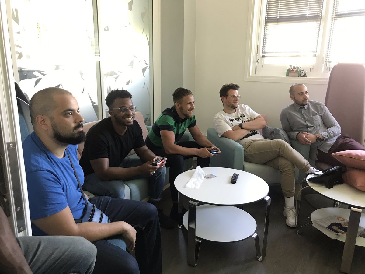 CabonVro1's tweet photo. La grande finale Défi FIFA 2019 ce soir sur Villette @OrangePassionF @ElkinsAlexandra @Samelh1 @DiattaGeorgette @Sabrina42318887  @Bricem_Org https://t.co/eO9aYKoiG7