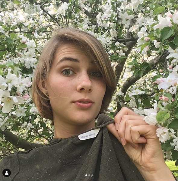 kartevonmorgen's tweet image. What a beautiful Idea! Janna (reist umher und entdeckt #weltbewebegende Projekte. Darüber berichtet sie auf ihrem #envolution blog. 
Mit #Podcasts, #Videos und der #Kartevonmorgen
envolution.eu/2019/06/17/the…

#makers4humanity #changemakers #wandel #travel #deutschland