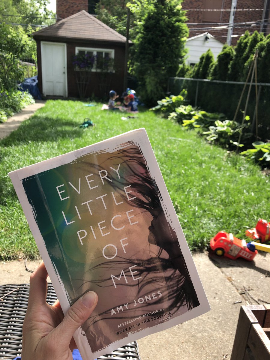 lindsayzv's tweet image. Pro-tip: invite your kid’s bestie over so they can entertain each other, then set out a million snacks so you can finish @amylaurajones’ brilliant new book. #picnicseason #THISBOOK #amreading