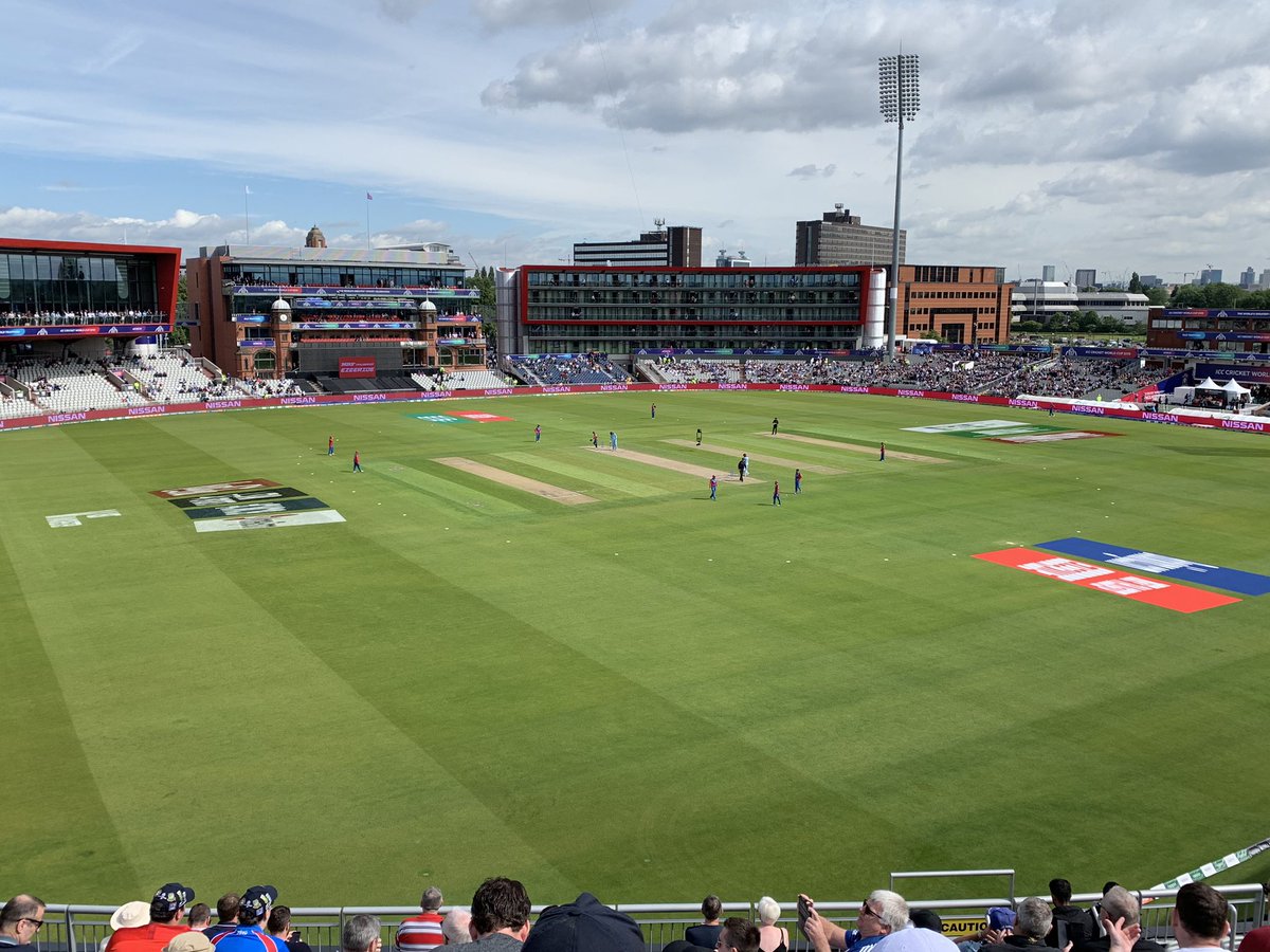 leebo_lefty's tweet photo. Oh dear Richard of London, someone must of told Eoin #CWC2019 #CWC19OldTrafford #ENGvsAFG and we’ve still got Jos in the shed😂 https://t.co/ir9OCzVgzV