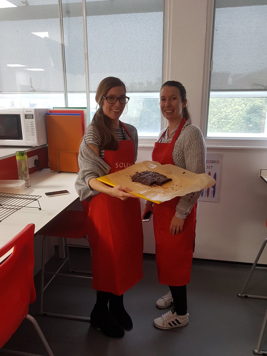 DrAliHill's tweet image. Fantastic afternoon spent with the @solentuni press team making (marginally) healthier brownies #NutritionIsAScience #WeAreSolent