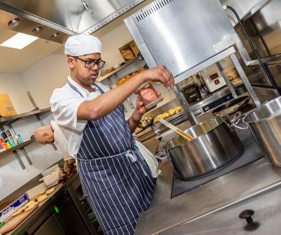 unityworks_'s tweet photo. Applications to our apprentice programme are still open! If you have a #LD and want to grow within the catering or warehousing industry then we want to hear from you! https://t.co/J2PxUYgtCV  #socialenterprise #unitykitchen https://t.co/ISEo3jrXG4