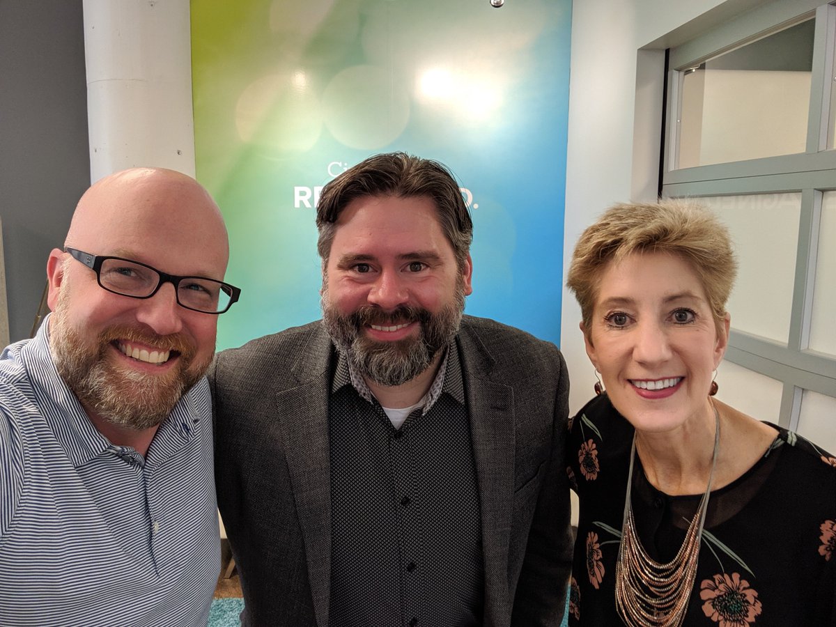 larsleafblad tweet media