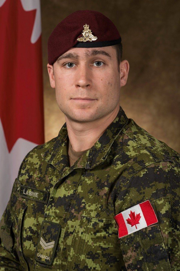 CanadianForces's tweet photo. Bombardier Patrick Labrie, a member of the 2nd Regiment, Royal Canadian Horse Artillery based at 4th Canadian Division Support Base Petawawa, Ontario, has died as a result of his injuries during parachute training as part of Exercise SWIFT RESPONSE 19. https://t.co/yGFgXBScLY https://t.co/L7hLFNM2it