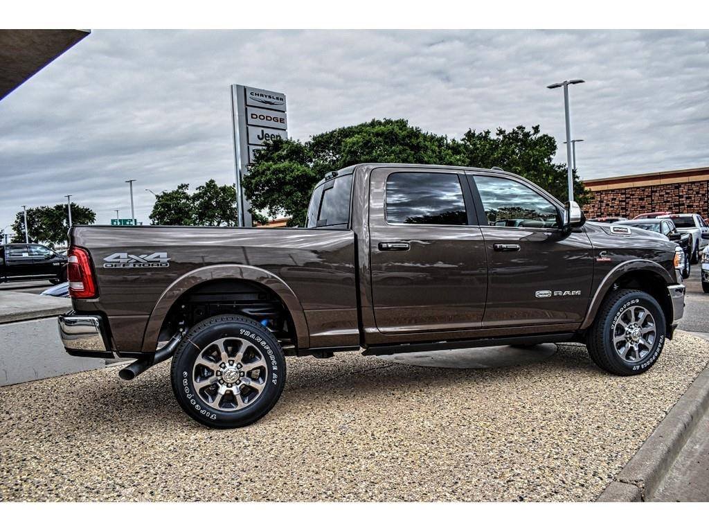 FrontierAuto's tweet image. When the stakes are high, double down on power. 
Stop by #FrontierDodge today to test drive our sleek 2019 #RAM 2500 #Laramie Longhorn before it's GONE. #TruckTuesday
Details: bit.ly/2WMR2aP