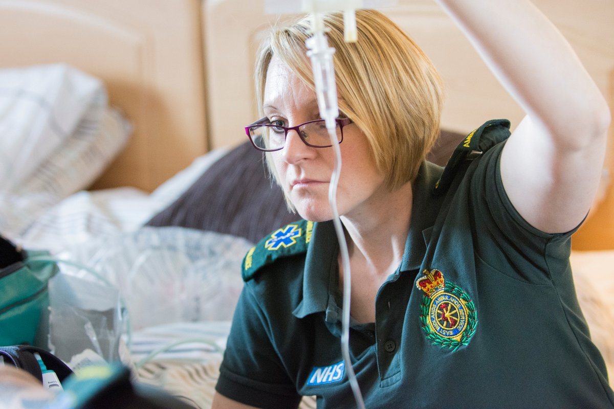 EMASNHSTrust's tweet photo. Know someone who's always dreamed of joining the ambulance service? 

We've opened up applications for Trainee Technicians in #Leicester and #Northampton for a short time only.

You can apply to join #TeamEMAS here: https://t.co/keyZF0LCc9 https://t.co/K6jQDao4NN