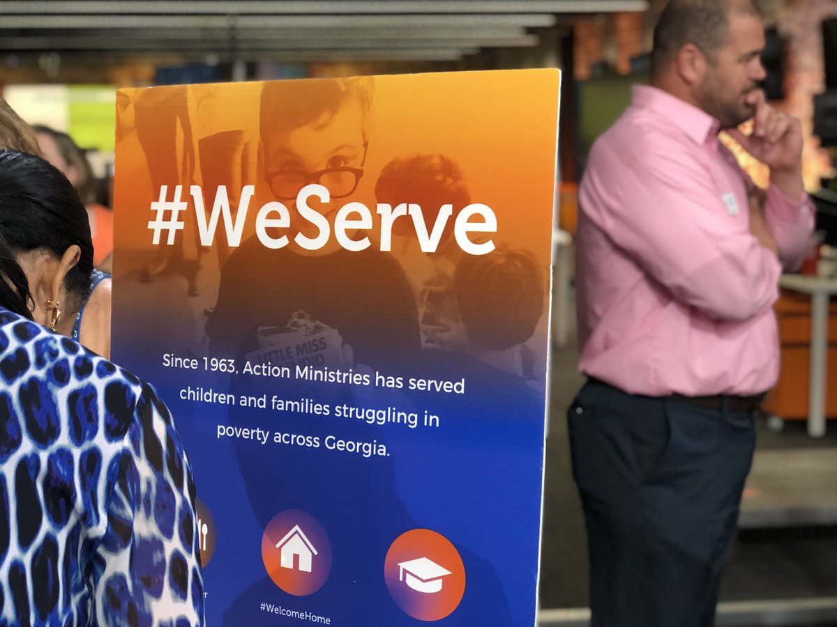 11AliveNews's tweet photo. A summer tradition here at 11Alive: @actioningeorgia has taken over the studio for their #SmartLunchSmartKid program! Learn more about their work to feed families in need: https://t.co/fQC7usiSIT https://t.co/DXZ2HGrjzA
