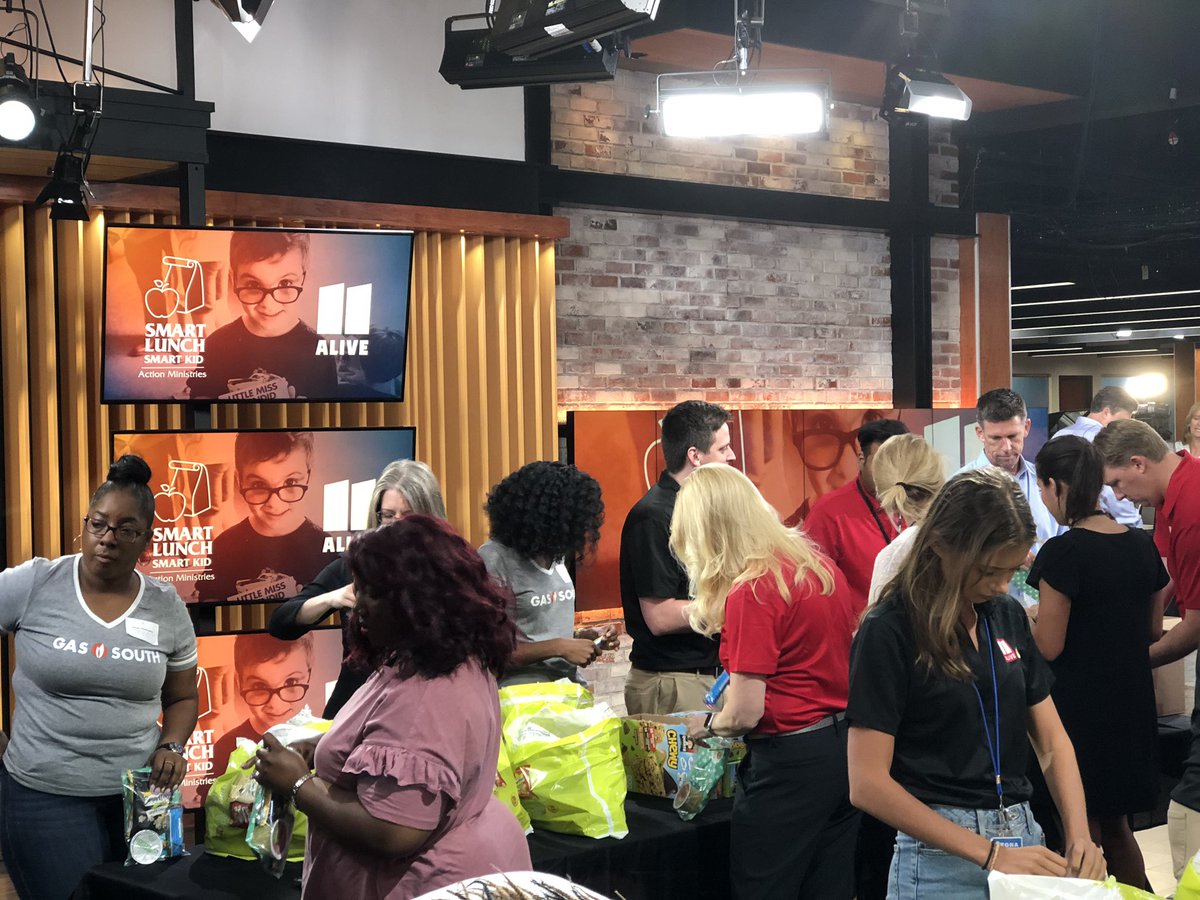 11AliveNews's tweet photo. A summer tradition here at 11Alive: @actioningeorgia has taken over the studio for their #SmartLunchSmartKid program! Learn more about their work to feed families in need: https://t.co/fQC7usiSIT https://t.co/DXZ2HGrjzA
