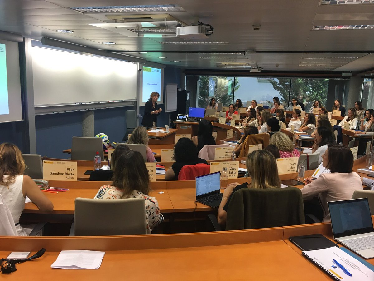 EsadeExecEd's tweet photo. ¡Ya ha comenzado la VII Edición de @PromocionaMujer en colaboración con la @CEOE_ES e @Inmujer! Todo el talento de las directivas participantes con el objetivo de lograr una mayor representación de #mujeres en puestos de alta dirección. ¡Bienvenidas! #SoyPromociona https://t.co/ziJ77p7UTT