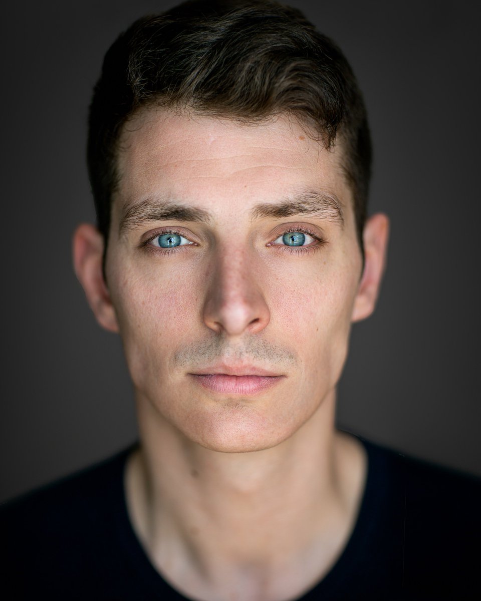 WillBurren's tweet photo. New headshots courtesy of the immensely talented @aslamhphoto 📸
#headshots #actor https://t.co/XJGFwgrMJk