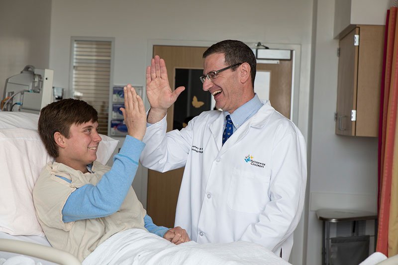 Congratulations to our Cancer team! Ranked #4 in Cancer Care by <a href="/usnews/">U.S. News & World Report</a>. #CancerLauNCH #BestHospitals View our full list of rankings: bit.ly/2KXlwok