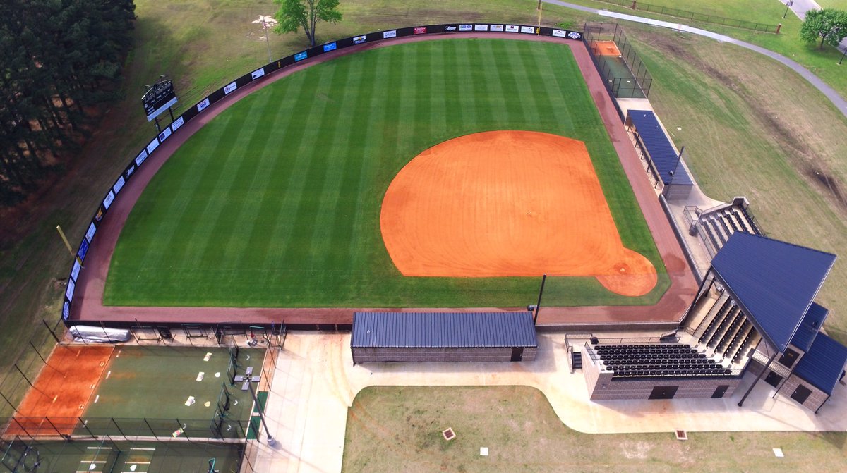 We have a few spots remaining in our overnight prospect camp next week.  Sign up this week at hardingsoftballcamps.com