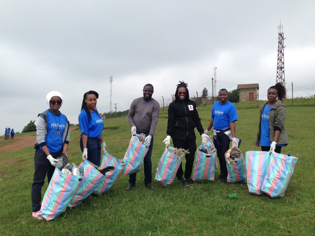 jayashree_j's tweet photo. Cleaning up Ngong Hills at Nairobi for Nielsen Global Impact Day, our annual day of volunteering and community service #NGID @nielsen @NielsenAfrica https://t.co/3U3BdCmvST