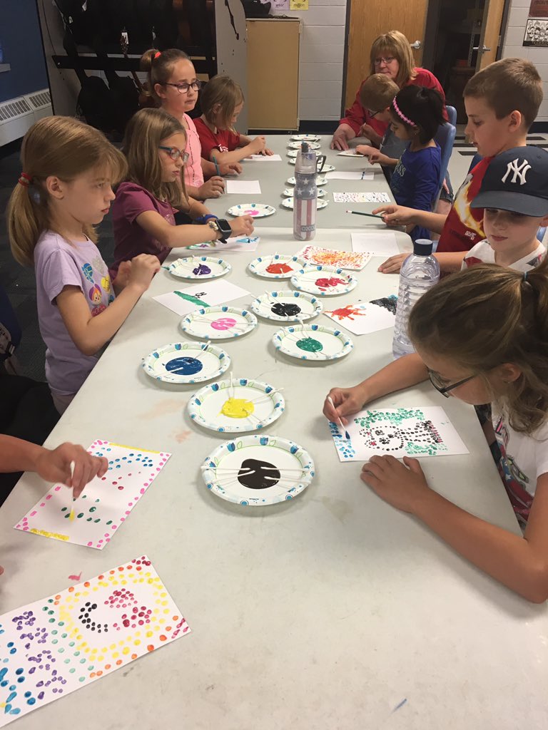 Channeling our inner artist for our pointillism painting project in summer school “My Summer Passport” class. Last day in France! Who knows which country we’re off to next!
#mertonproud