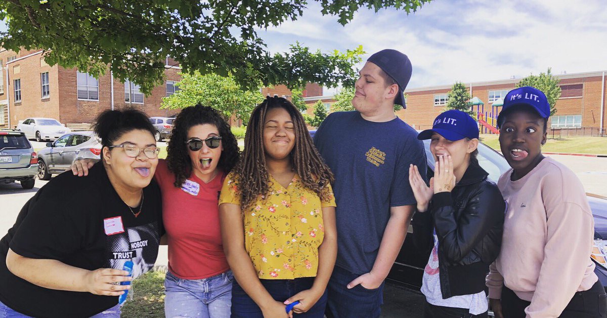 mrsg_echs's tweet image. 📚💙😝 #ProjectLITSummit19