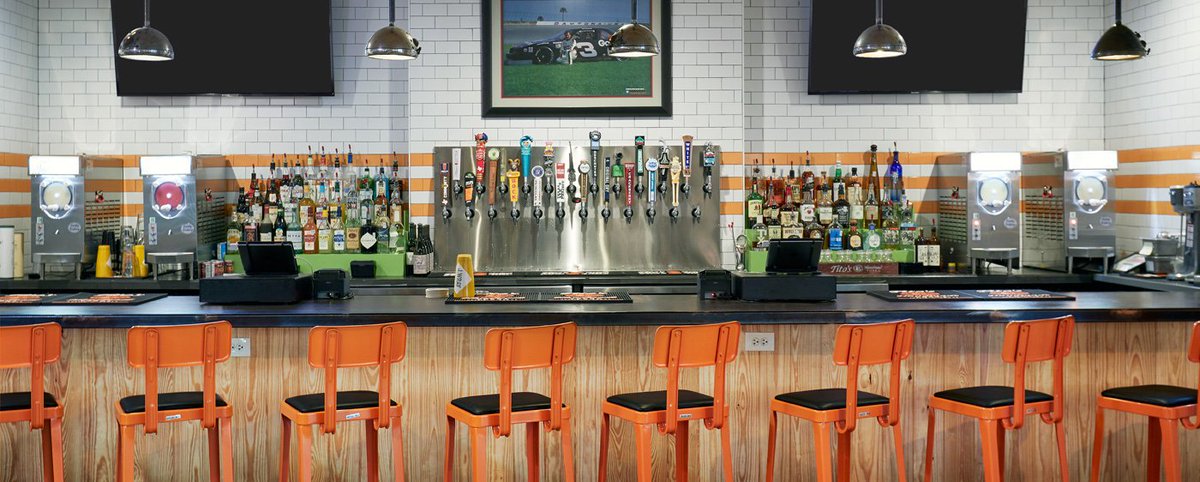 The bar at Pints and Quarts Dallas is powered up and waiting for YOU! Happy hour kicks off at 3pm!