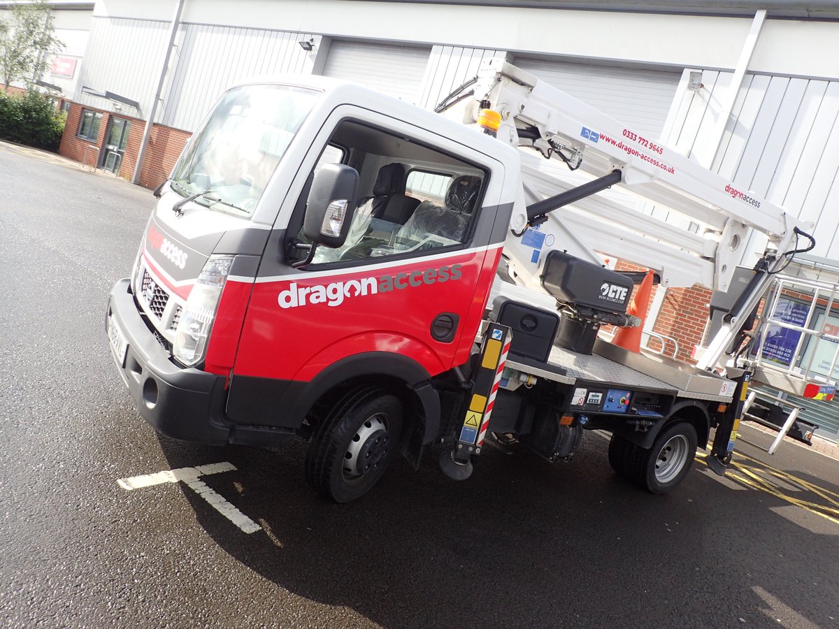 EliteSigns's tweet photo. We also #branded up @DragonAccess' @NissanUK #Cabstar #Cherrypicker, so they now have #twins. (Well, when we say twins, we're thinking more along the lines of Arnie &amp; Danny Devito-type Twins. 😆)

@rolanddguk @Metamarkuk @printMAXuk #metamark https://t.co/s15ayMNmam