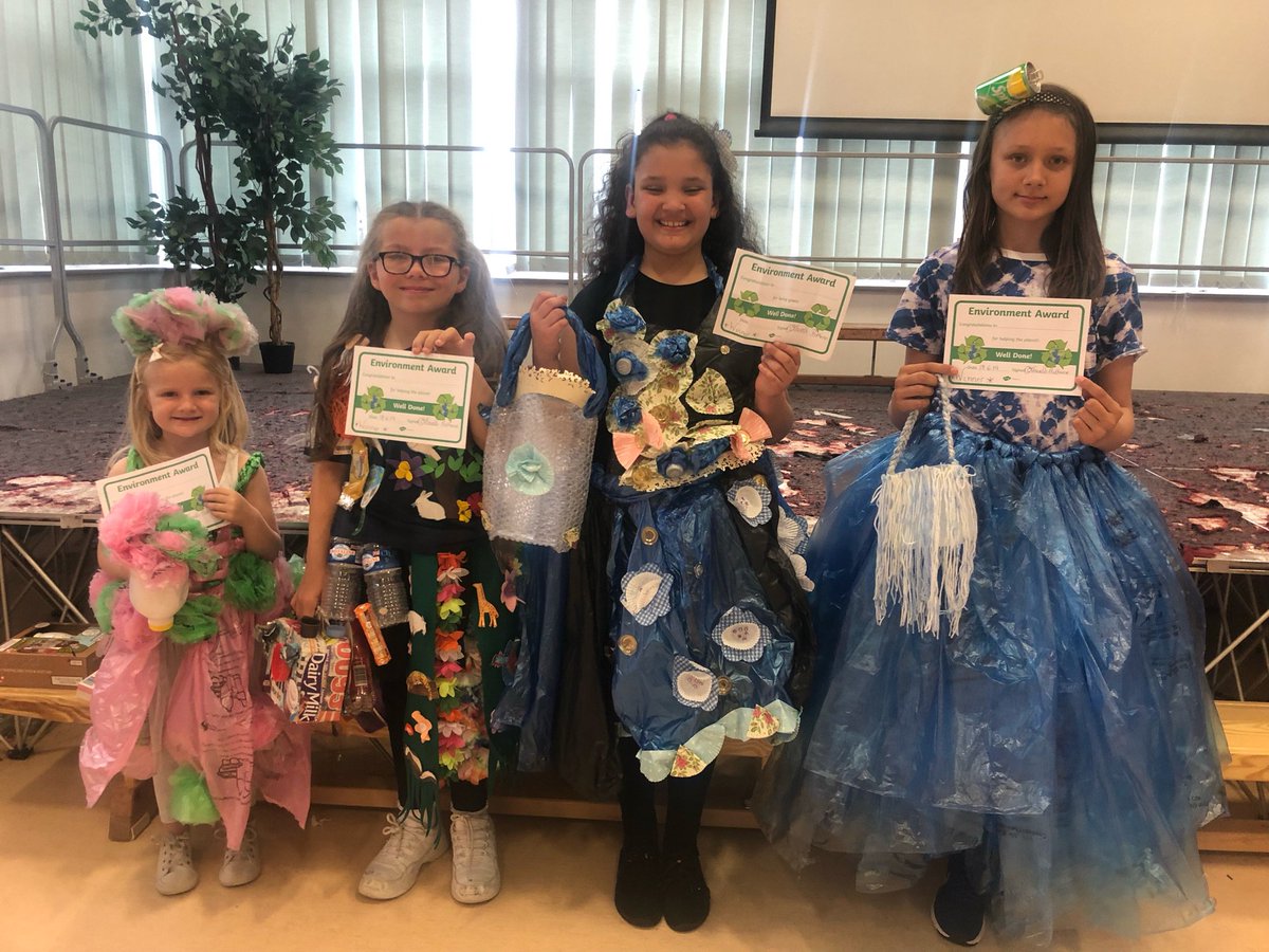 Ysgol Halfway School tweet media