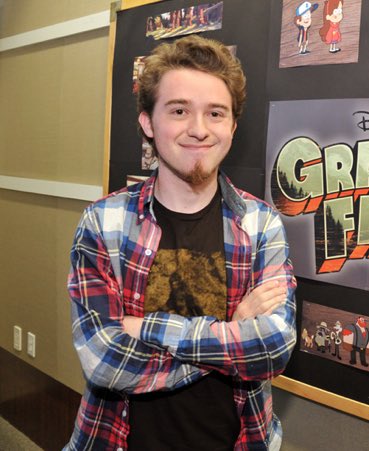 Happy 34th Birthday to Alex Hirsch! The creator of Gravity Falls. 