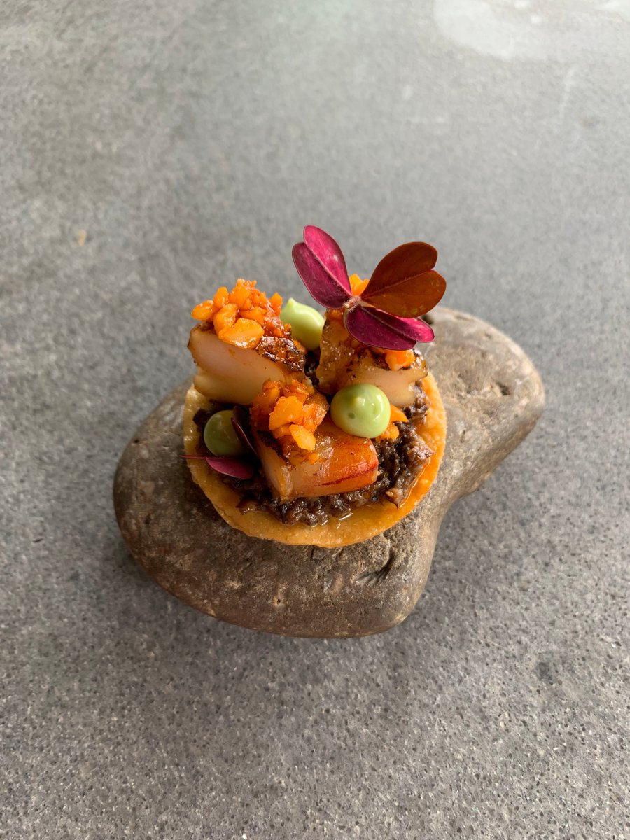 GIVEAWAY!!
Tag two homies who love Latin Flavor -- Don't Miss Chef Rafa Covarubbias from HEXAGON at this year's LA Food Fest #latinflavor #nomin #TEAMSTRETCHYPANTS