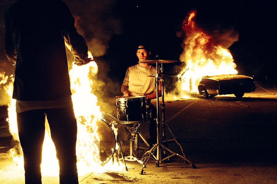 Josh Dun, el baterista del dúo musical Twenty One Pilots, celebra hoy sus 30 años  ¡Happy Birthday!  