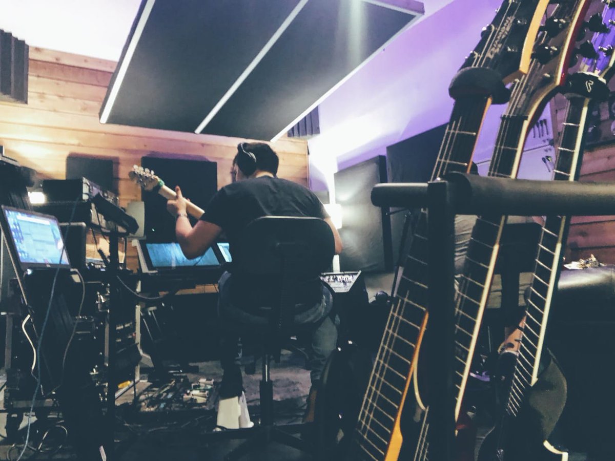 lbwbmusic's tweet photo. In the lab tracking guitars

#newmusic #studio #espguitarsusa #schecterguitarsofficial #erniballguitars https://t.co/c6yZR2kEZy