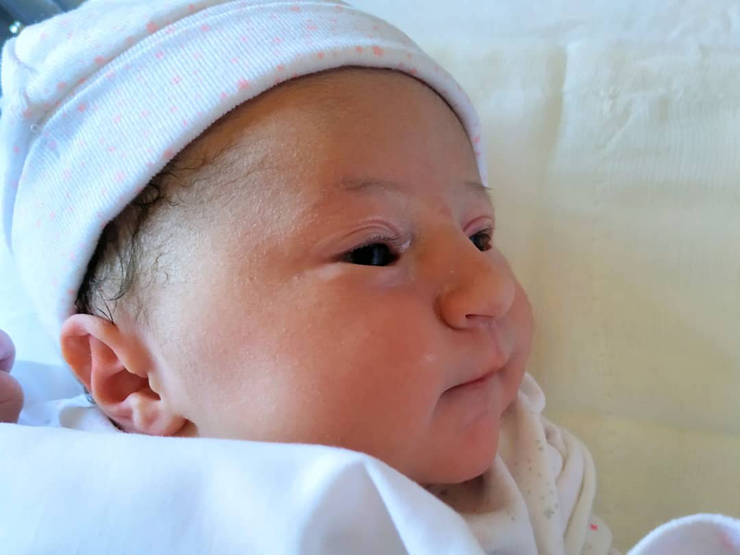 Se ha hecho esperar, ¡pero ya tenemos a Éire por aquí! 😍 Muchísimas gracias por tantas muestras de cariño.