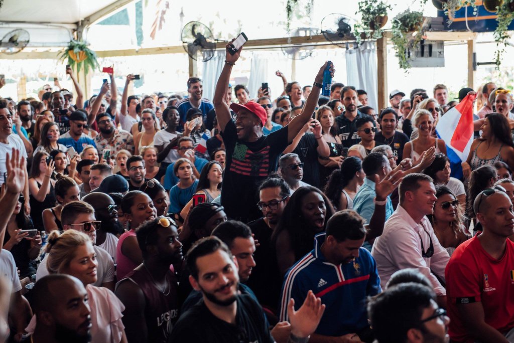 watchthecup's tweet photo. Es martes de PARTIDO! Hoy se enfrentan Brasil y Venezuela a las 8:30 PM 🎉
⁣
Te esperamos después de trabajo con una cerveza fría y la camiseta puesta 🍻
⁣
RSVP GRATIS en https://t.co/HpsfYsKvCY https://t.co/Qas7f0Nwpd