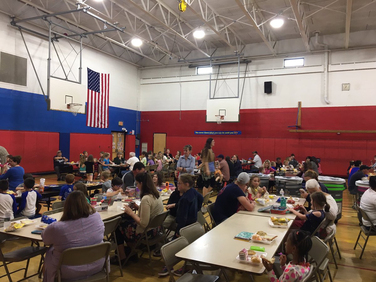 Ryan Hallenbeck tweet media