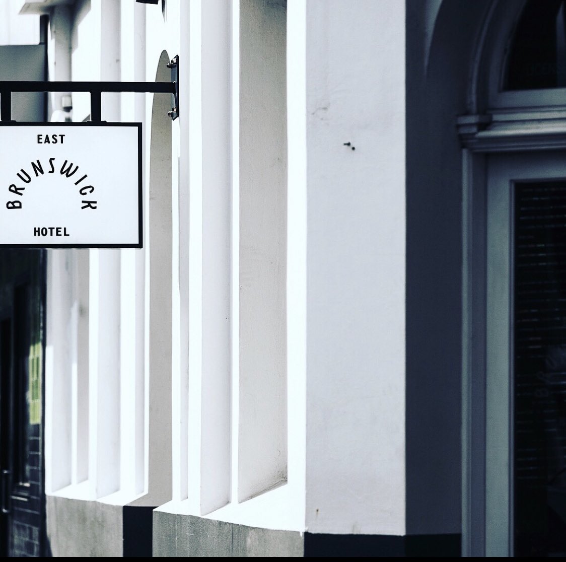 New merchant partner: @eastbrunswickhotel , Brunswick East. 🤝

Find their live happy hours <a href="/SpritzerApp/">Spritzer</a>

spritzer.app/download