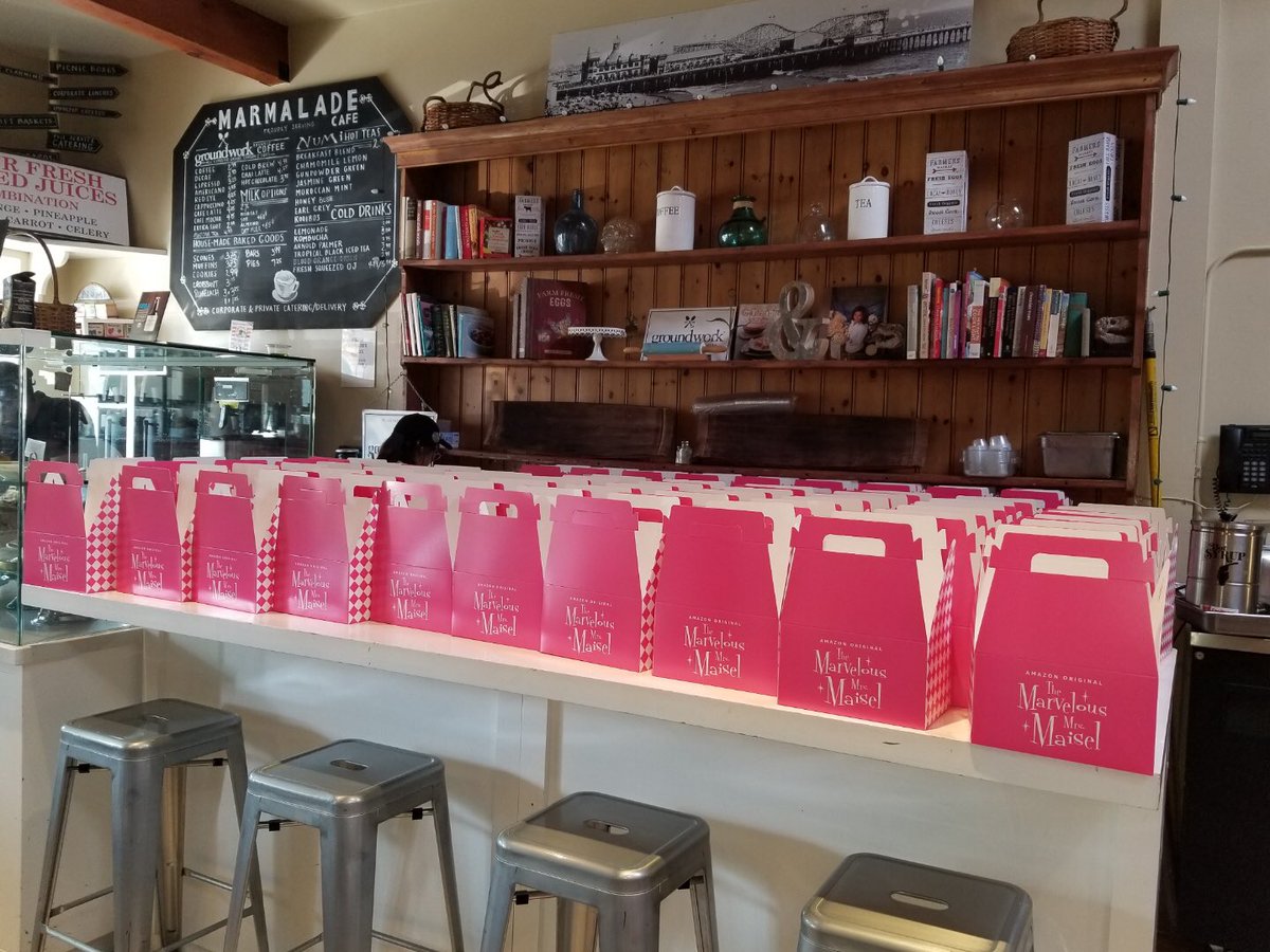 LarsProduction's tweet photo. #LennyRosenberg #MarmaladeCafe #packaging #Hundreds #marvelousmrsmaisel #Sandwich #Boxes #santamonica #Serving #Cookies #CupCakes #CakePops #Chocolate #Ganash Order #New #Bakery #ShowCase #Almond
#LARSrestaurantflips https://t.co/ukJwWiFPle